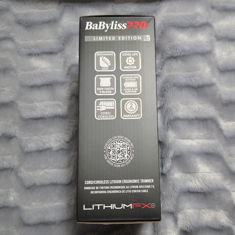 BaBylissPRO Limited Edition Trimmer - Silver and Black - Picture 3 of 3
